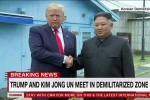 Ông Kim Jong-un nói gì khi mời ông Trump bước qua đường ranh giới?