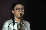 Con gái nghệ sĩ saxophone Trần Mạnh Tuấn "vượt mặt" bố