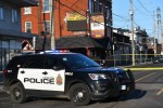 Xả súng tại Canada, Pháp, Nam Phi gây nhiều thương vong