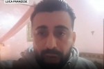 Diễn viên Italy cầu cứu vì bị nhốt với thi thể chị gái nhiễm Covid-19
