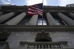 Dow Jones tiếp tục sụt hơn 2.000 điểm, vàng mất mốc 1.600USD/ounce