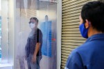 Bộ Y tế khuyến cáo không sử dụng buồng khử khuẩn toàn thân