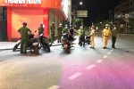 42 người bị đưa về khu tập trung vì ra đường không lý do