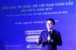 Nhà khoa học Việt Nam đầu tiên nhận giải thưởng Noam Chomsky