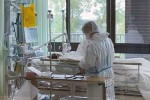 Số ca nhiễm tăng vượt mọi kỳ vọng, hơn 15.000 bệnh nhân Covid-19 tại Nhật chờ nhập viện