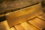Giá vàng hôm nay 7/2: Dịch COVID-19 bất thường khiến vàng lao dốc, USD tăng vọt