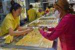 Giá vàng hôm nay 24-2: Đảo chiều đi xuống, dòng tiền bị dịch chuyển