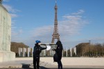 Pháp phong tỏa Paris