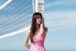 Song Hye Kyo tạo dáng ở biển
