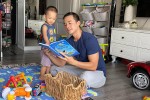 Lương Thế Thành một mình chăm con